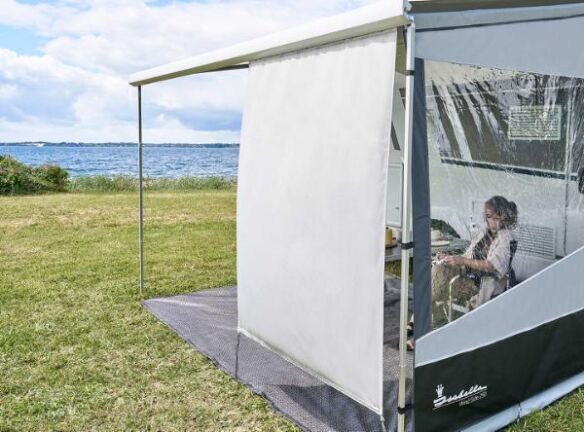 Isabella Shade Curtain 251000001